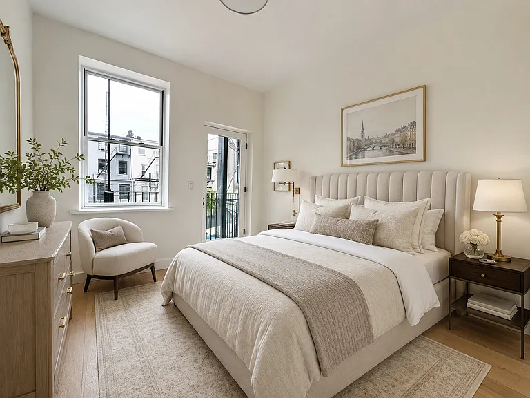 156 Summit St #2 — Photo 4