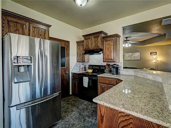 3rd image of 1029 NW 14th Pl
