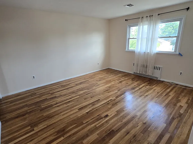 74 Caswell Ave #2 — Photo 21