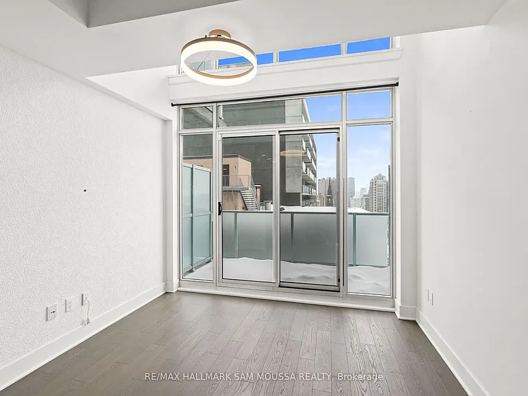 255 Bay St #1208 — Photo 14