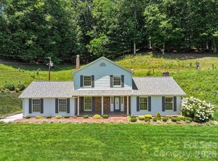 121 Fortner Dr, Waynesville, NC 28786