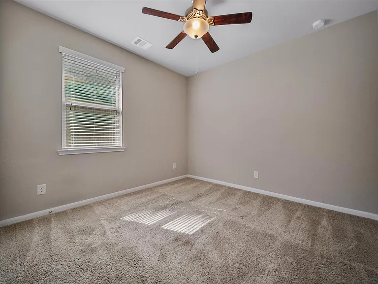 25208 Forest Ledge Dr — Photo 29