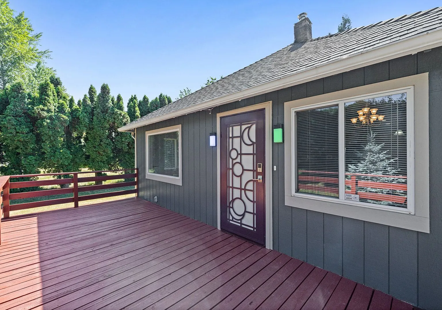 Kennydale Rambler with parking- Close to Lake Washington — Photo 3