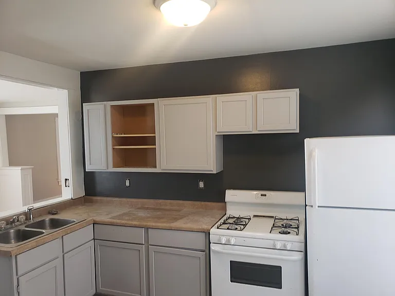 4111 7th St NE — Photo 10