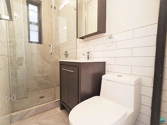 Rented by EXR | media 23