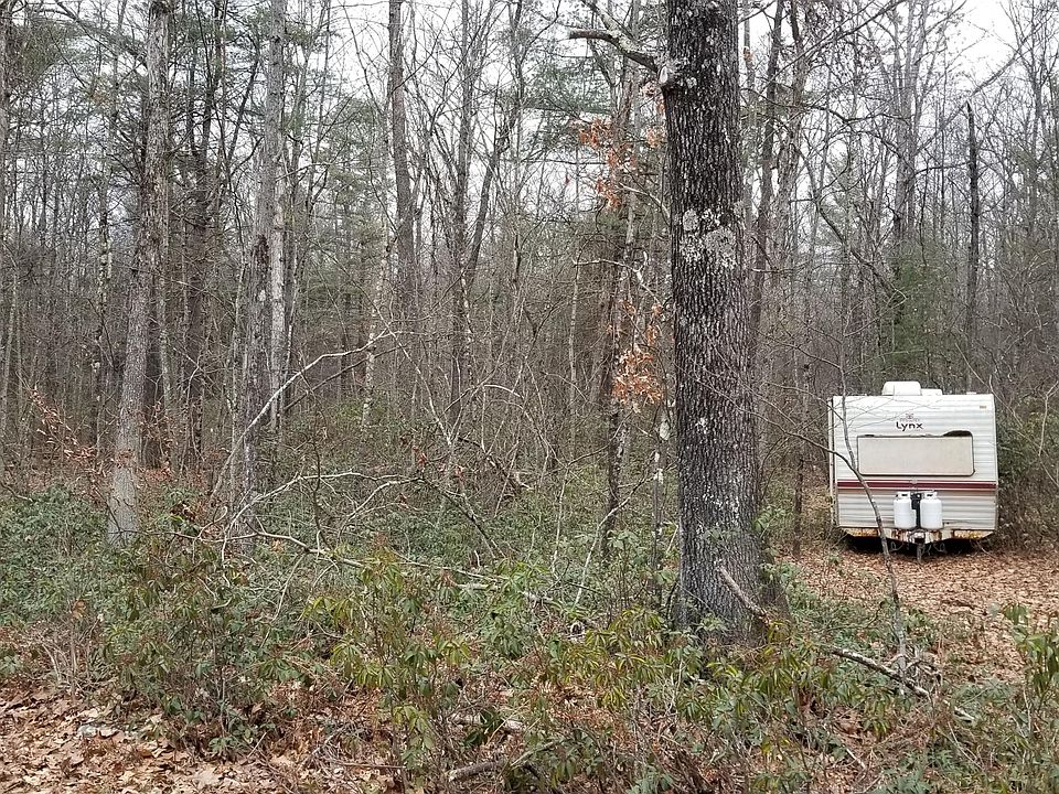 2nd image of 14 Perry Pond Rd