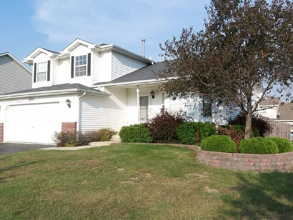 2012 Windcrest Ln photo 1