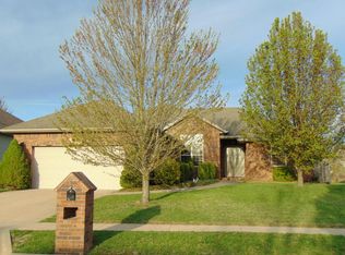 636 N Althea Ave, Nixa, MO 65714