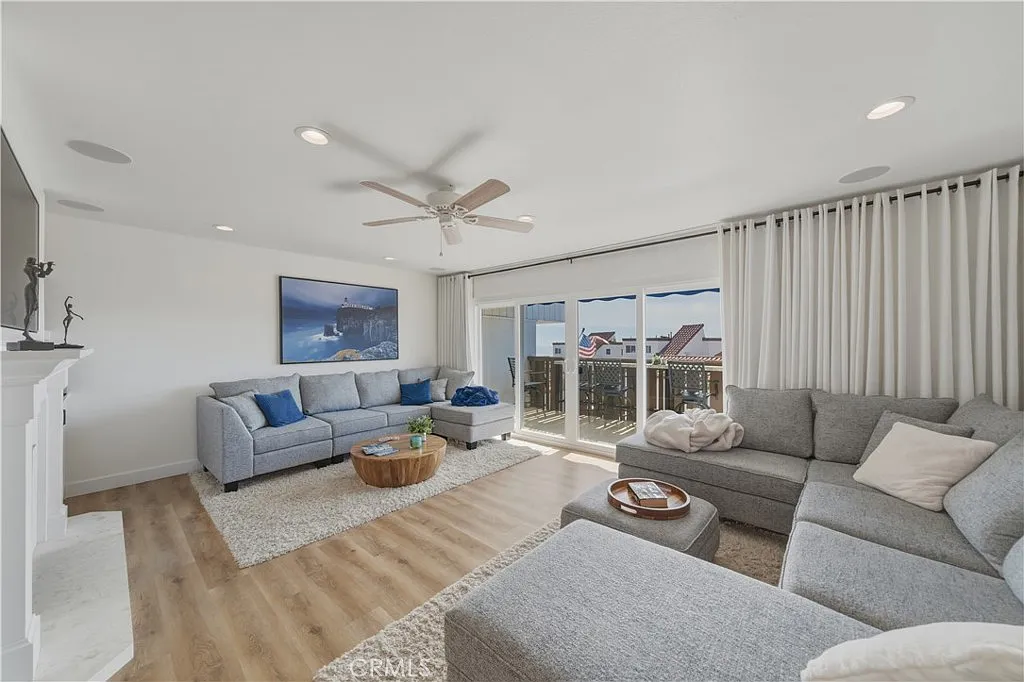 3 bed, 2.5 bath, 1524 sqft, $10,000 — Photo 4