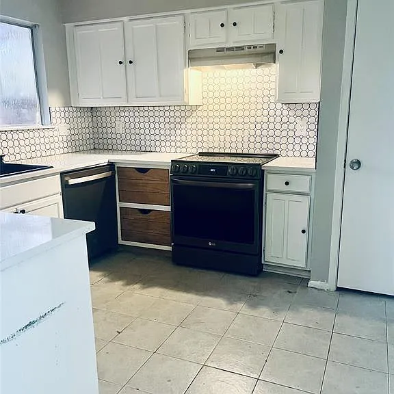 21006 Bridgeview Cir — Photo 9