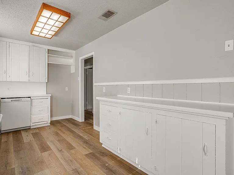 3112 Willow Park St — Photo 10