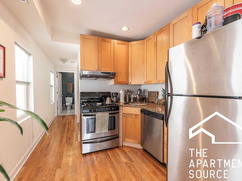 1st image of 906 N Wood St #1F