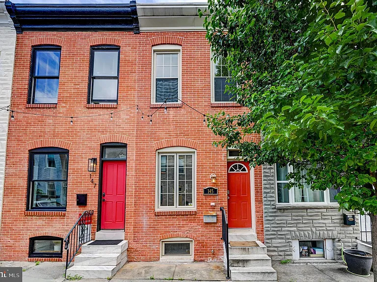 145 N Streeper St — Photo 1