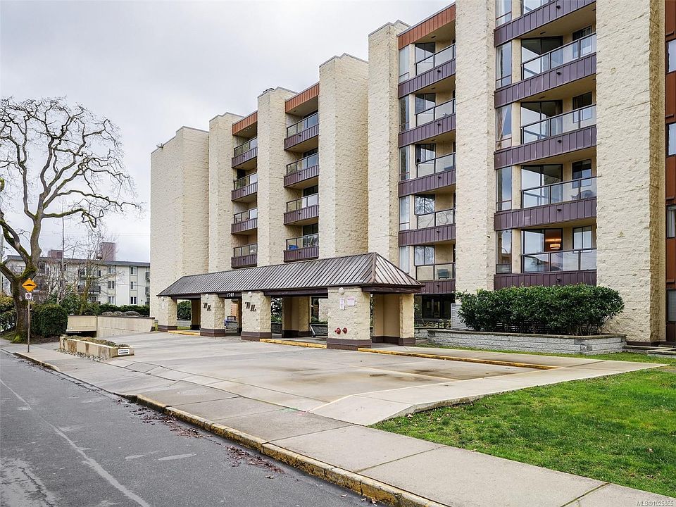 1st image of 1745 Leighton Rd #213