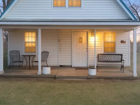 9028 Owl Hollow Rd, Maysville, KY 41056