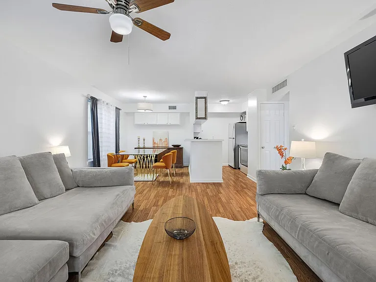 3224 Timmons Ln #123 — Photo 3