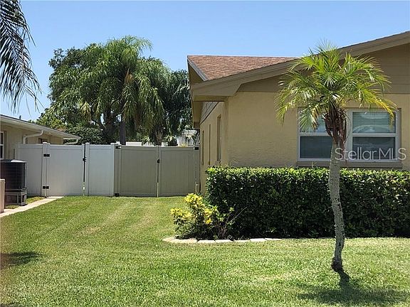 5th image of 1913 Sandpiper Dr