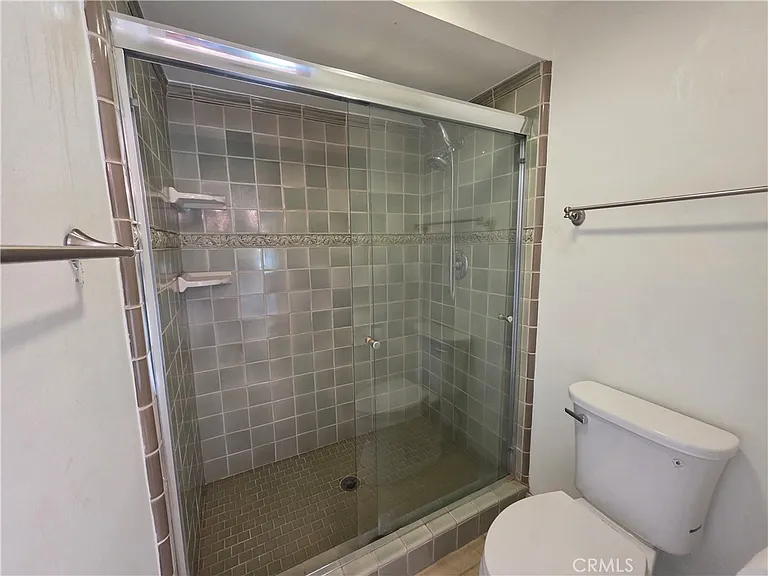 13963 Riverside Dr #13963 — Photo 26