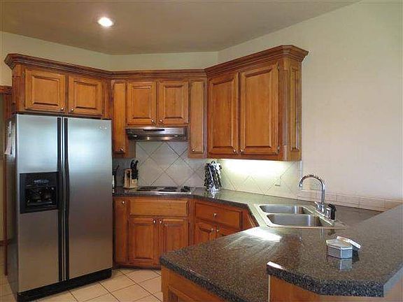 5th image of 120 NW Valleybrook Dr