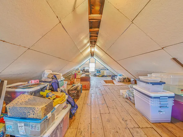 20 West 18th Road image 17 of 34