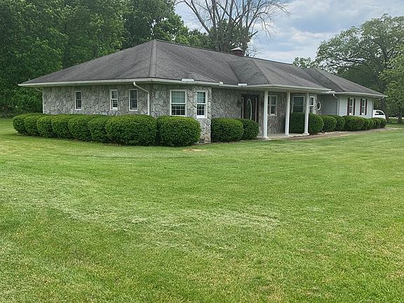 5th image of 131 Caitlin Dr