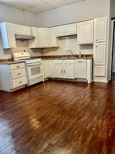 3300 S Ashland Ave #1R Photo 1