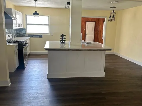 462 Hialeah, San Antonio, TX 78218