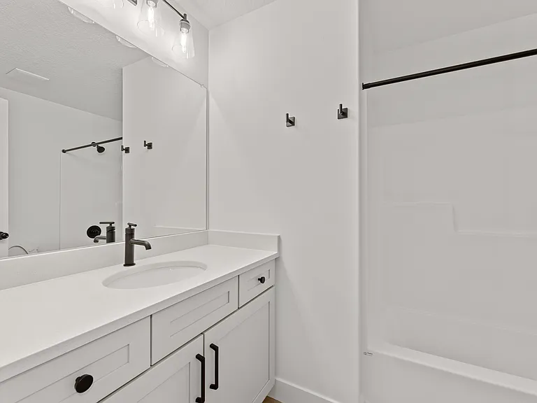 1475 W Skyline Dr — Photo 9