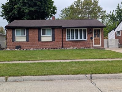 38151 Castle Dr, Romulus, MI, 48174