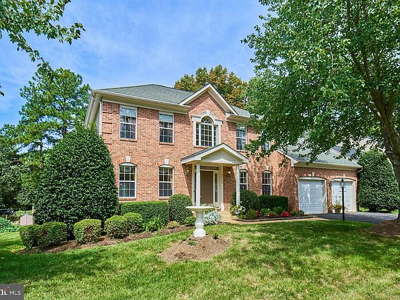2nd image of 5516 Newhall Ct