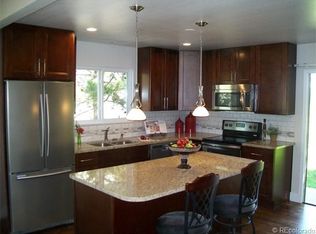 6 Canongate Ln, Highlands Ranch, CO 80130