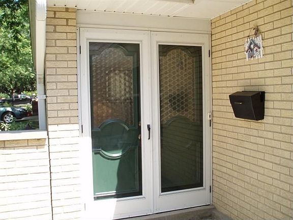 4th image of 438 Nies Ave