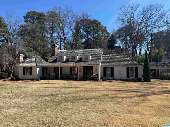 3121 Brookwood Rd, Mountain Brook, AL 35223