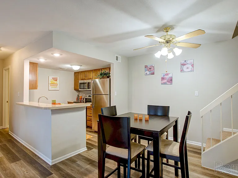 Winchester Place Apartments — Photo 10