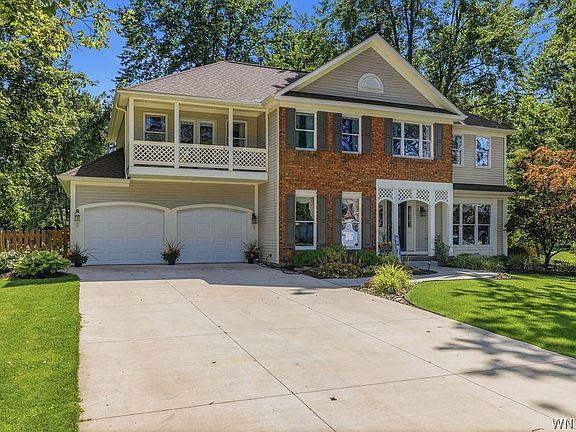3rd image of 6938 Lockwood Ln