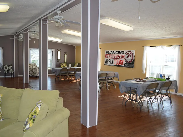 Broadmore Estates — Photo 12
