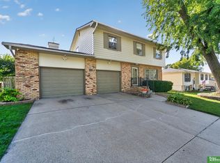13515 Glenn St, Omaha, NE 68138