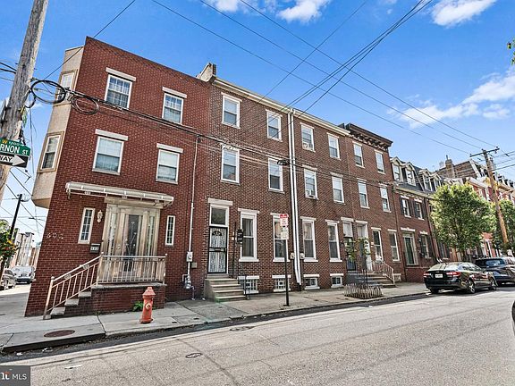 2nd image of 1202 Mount Vernon St