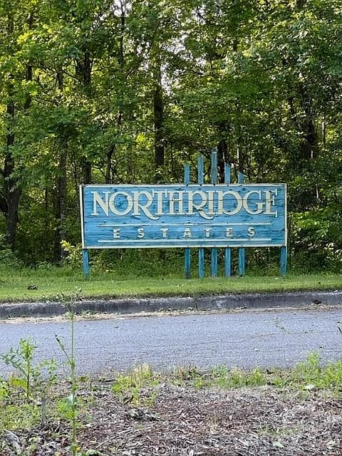 1st image of 400 Birchwood Dr