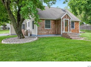 109 N Fostertown Dr, Newburgh, NY 12550