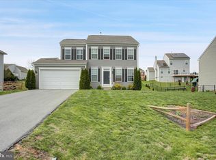 11333 Cross Fields Dr, Waynesboro, PA 17268