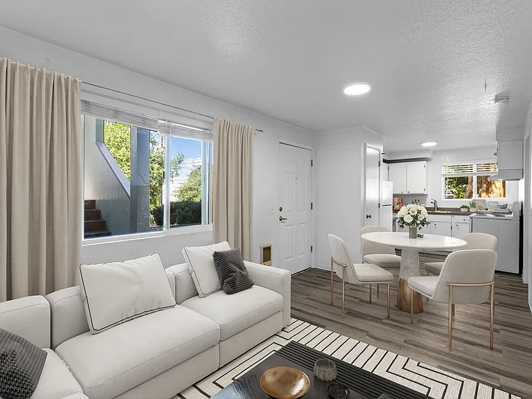 Bayview (105) — Photo 14