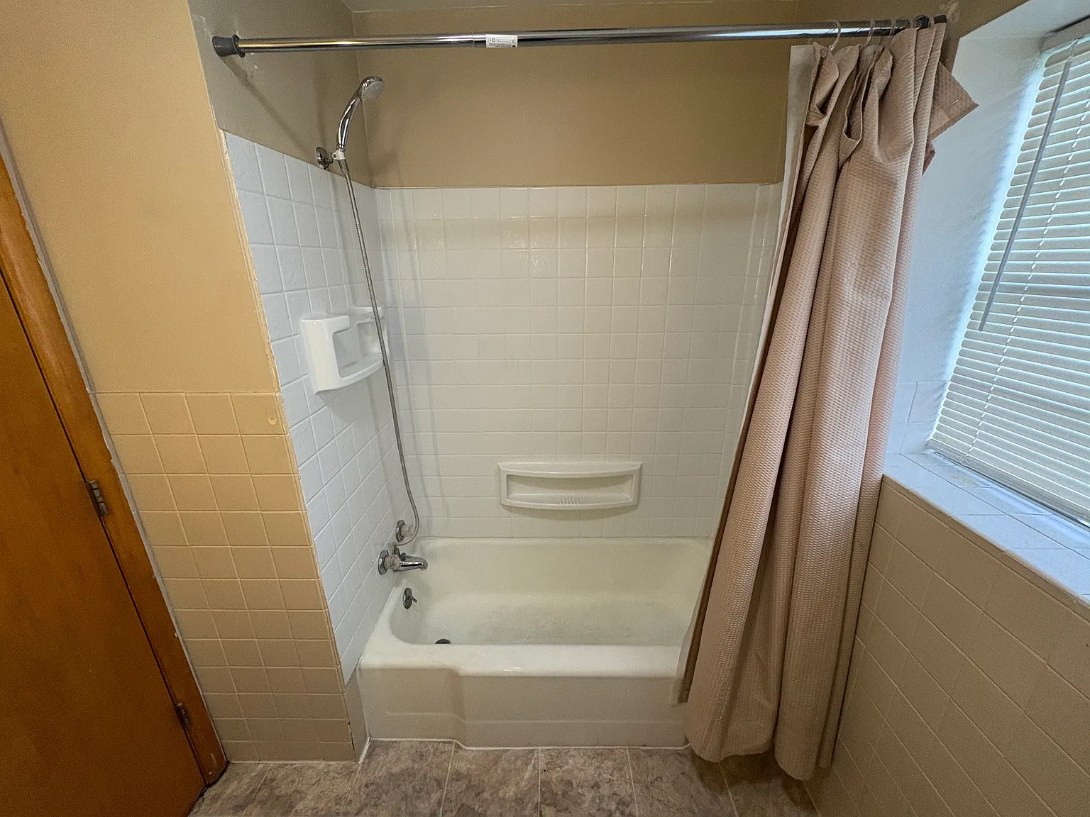 402 W Park Ave — Photo 4