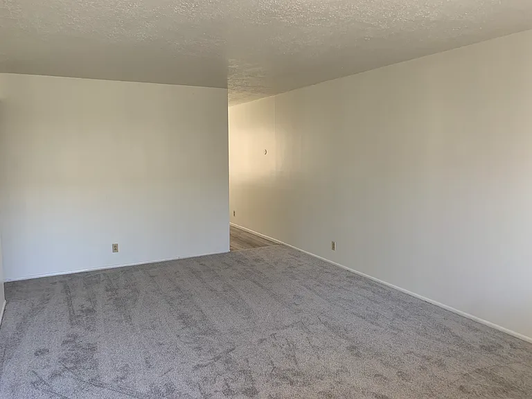 Las Casitas Apartments — Photo 8