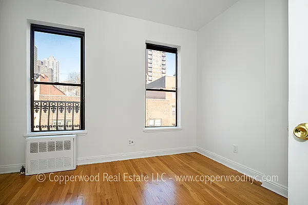 Rented by Copperwood Real Estate | media 11