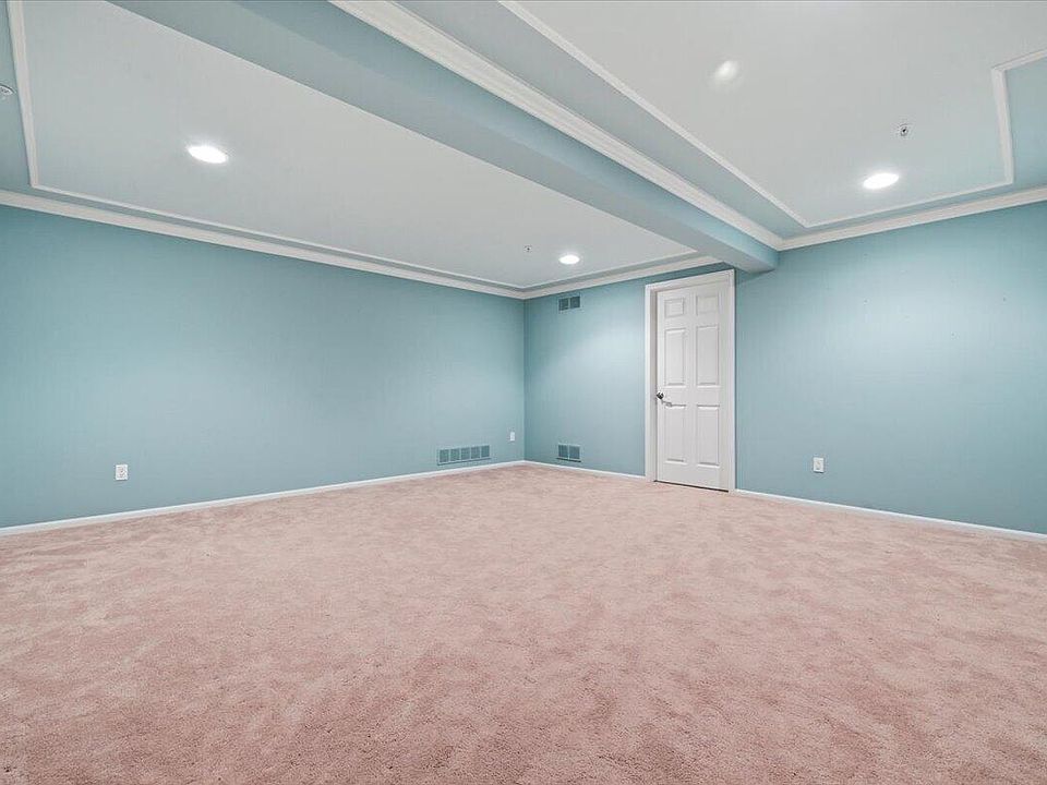 18101 Adri Cir, photo 28