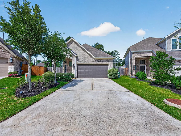 516 Shine Ct — Photo 4