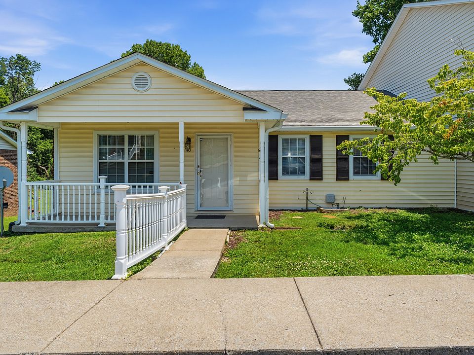 1st image of 40 Rolling Meadows Dr