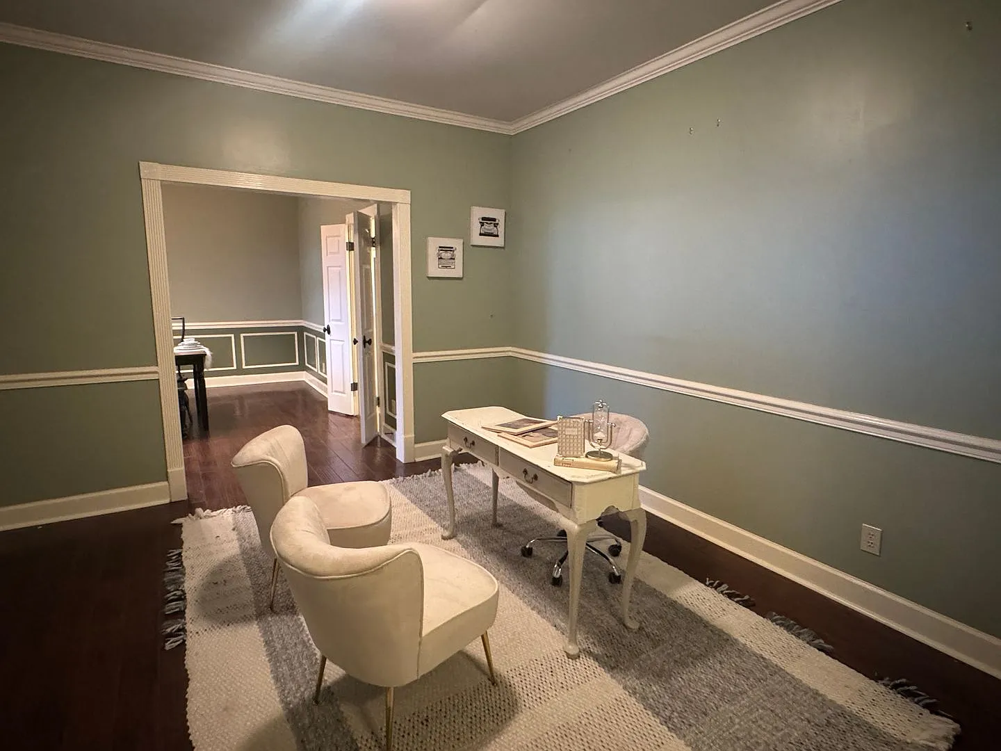 Towne Lake Home — Photo 3