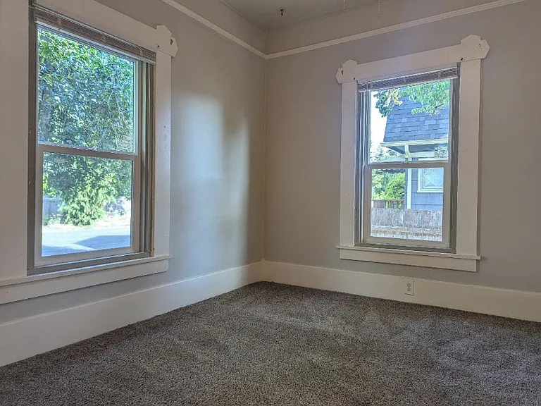 3203 K St — Photo 6